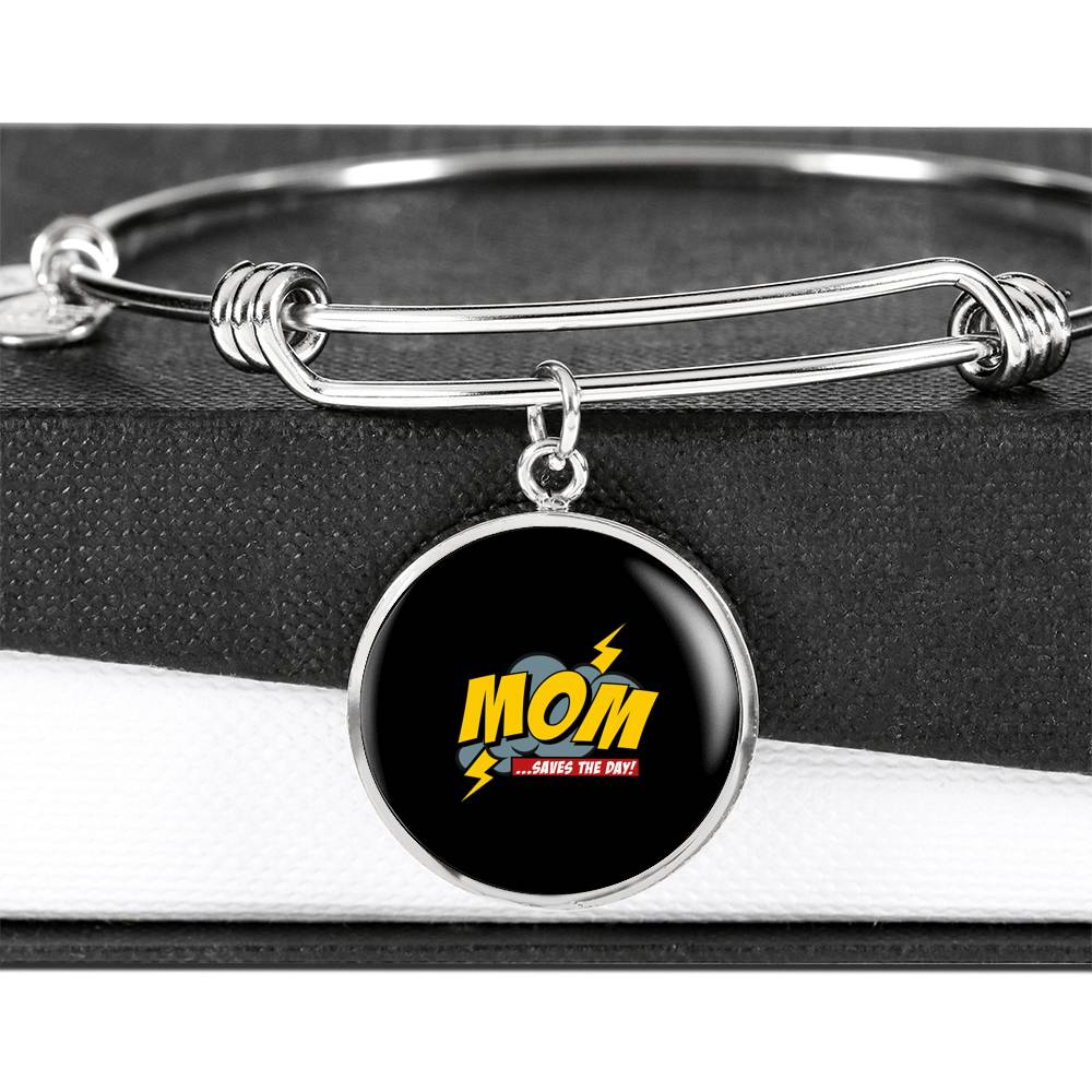 Mom Saves The Day Bracelet Round - Light